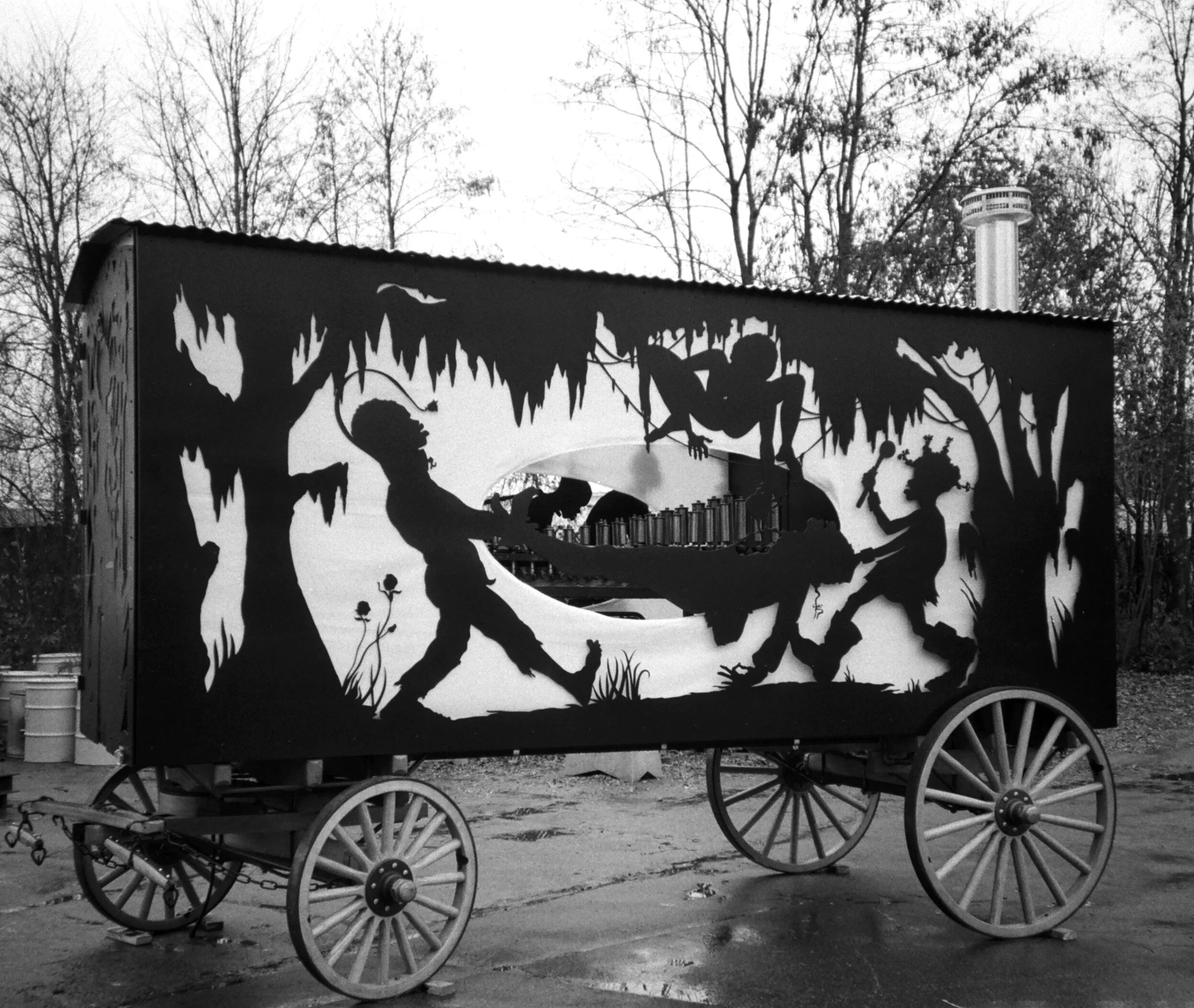 Kara Walker, The Katastwóf Karavan, photo courtesy Ari Marcopoulos 