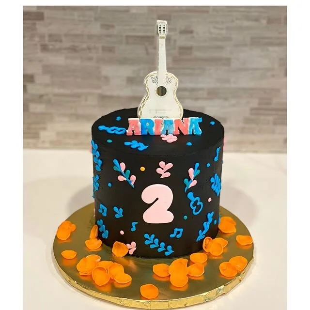 Coco themed caked
.
.
.
Original cake/design by @olgapysko
.
.
.
.
.
#cakes #customcakes #cakeart #fondantcakes #customcake #cake #decoratedcakes #buttercreamcake #sugarart #decoratedcake #buttercreamcakes #edibleart #cocoparty #cococake