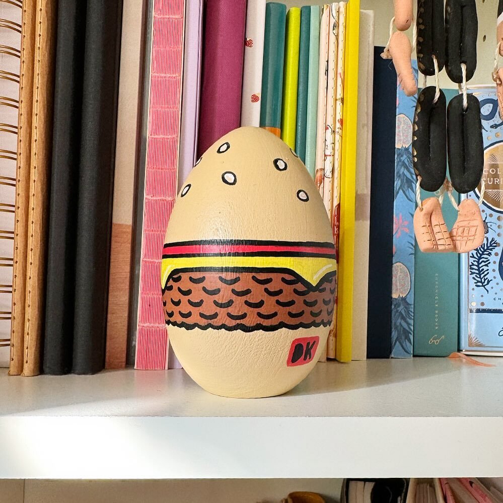 Big Burger Egg in the shop. #eggprize #artegg #burger #egg #3dart #design