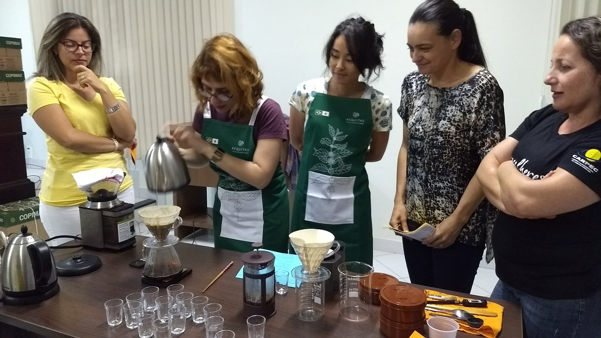Brewing workshop at CARPEC with women producers 