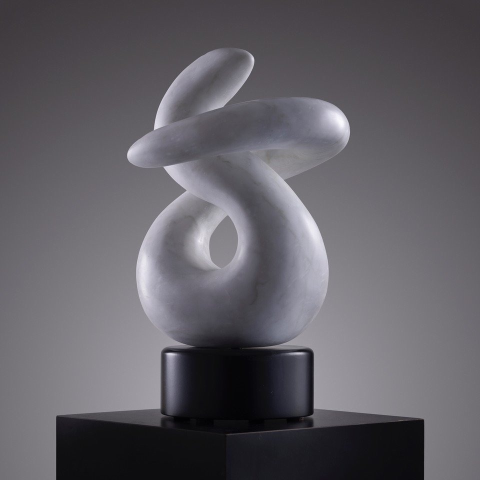 Marble - 9 x 10 x 17h