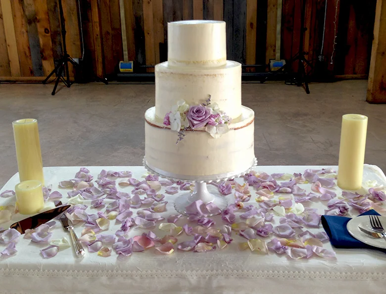 custom-wedding-cake-09.jpg