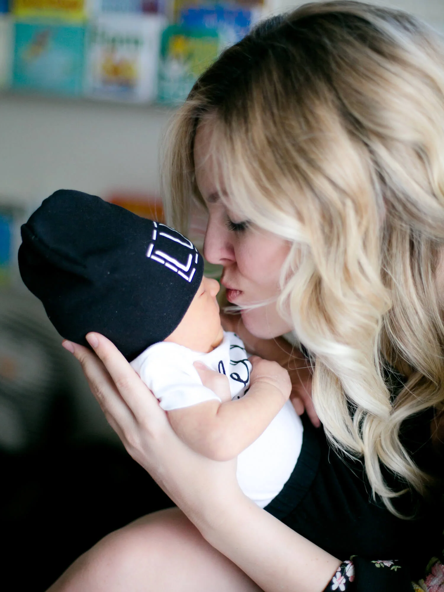 newborn in home portrait lifestyle session-3.jpg