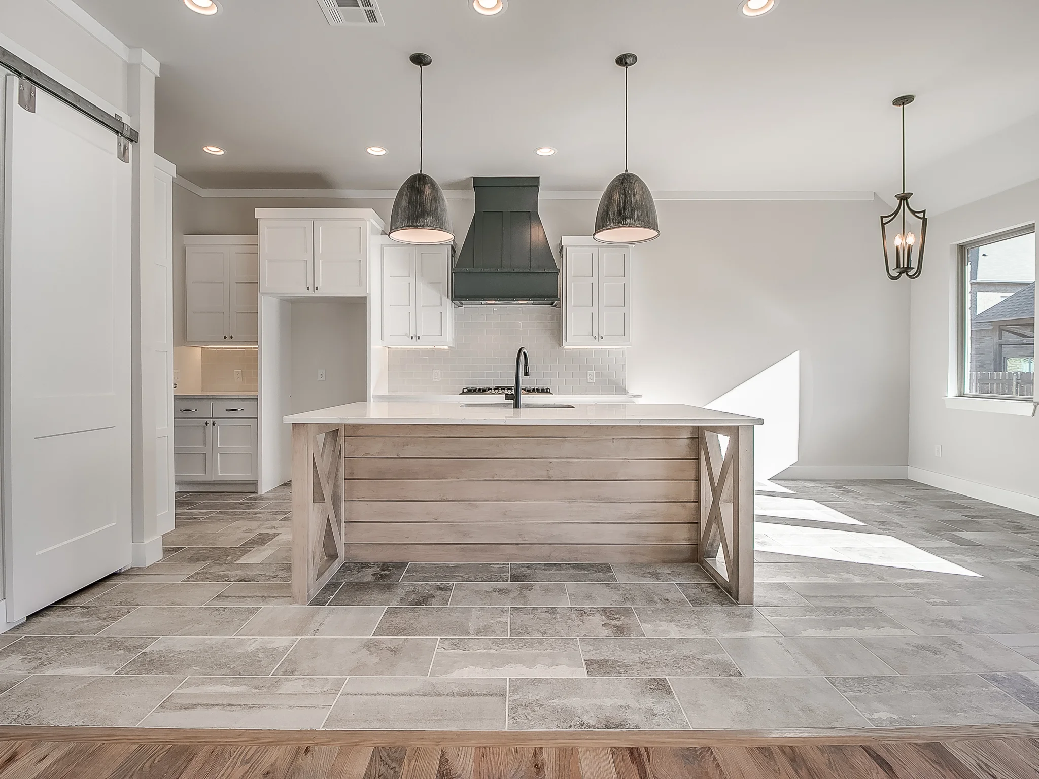 15300 Olde Lake Ln-8.jpg