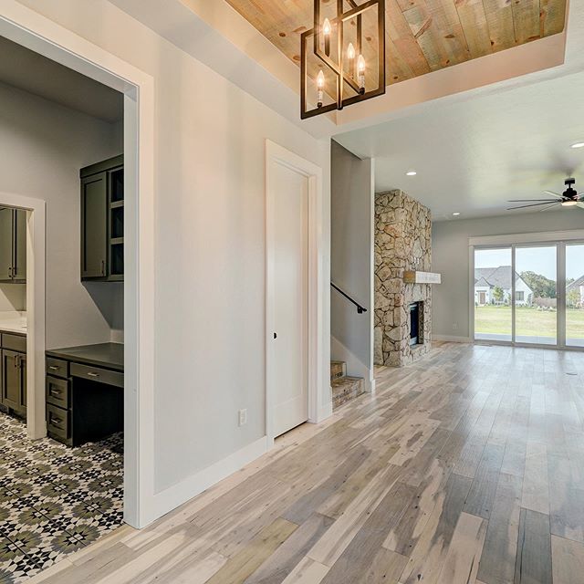 Love the flooring in this house!  This tile🙌🏻 and the light wood floors!  1400 Paseo Bridge in Twin Bridges. #bridgewayhomesokc #newhome #homebuilder #newconstruction #edmondhomes