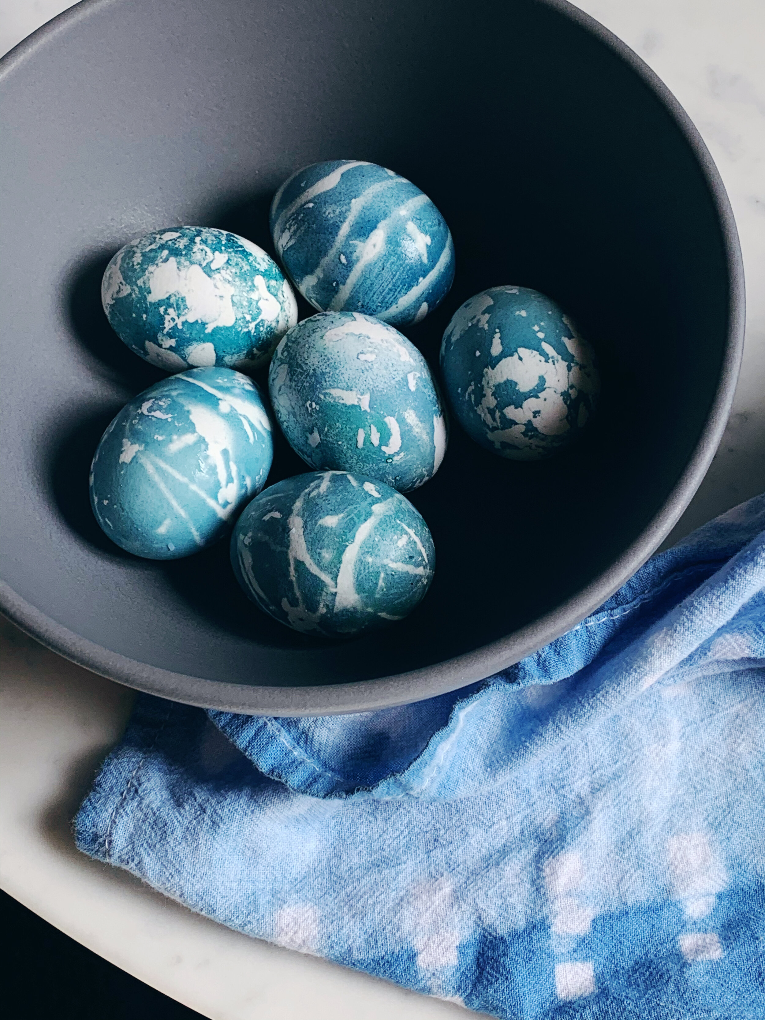DIY: Natural Dye Shibori Easter Eggs