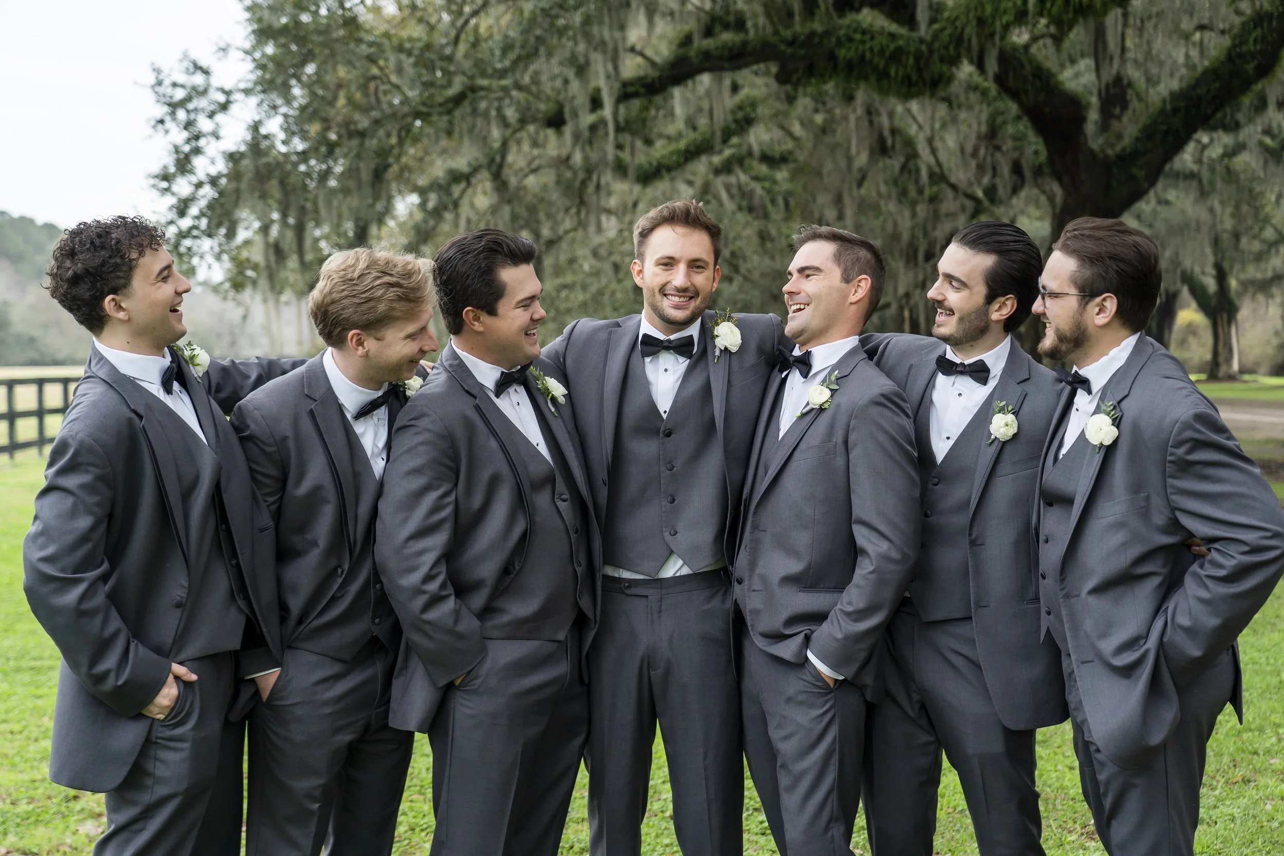 Danielle+Garrett_WeddingPreviews_027.jpg