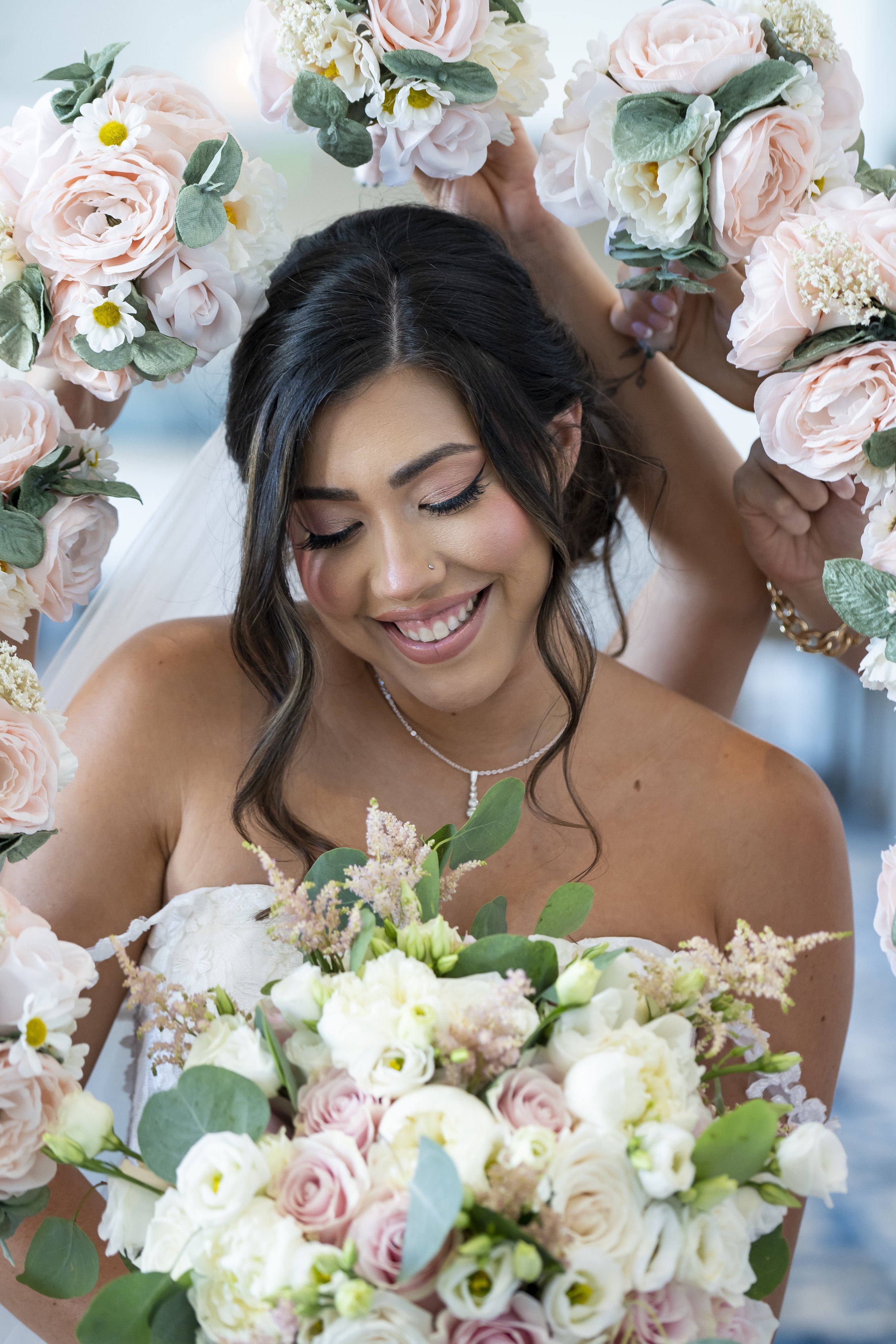Bianca+Stephen_WeddingDayPreviews_012.jpg