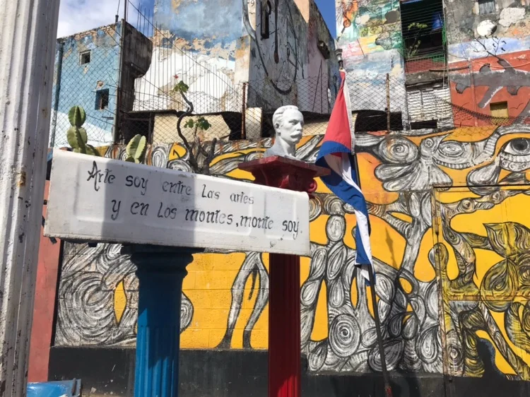 Quote and bust of Jose Marti in Callejon de Hamel Photo provided by Gabrielle Rente ‘20