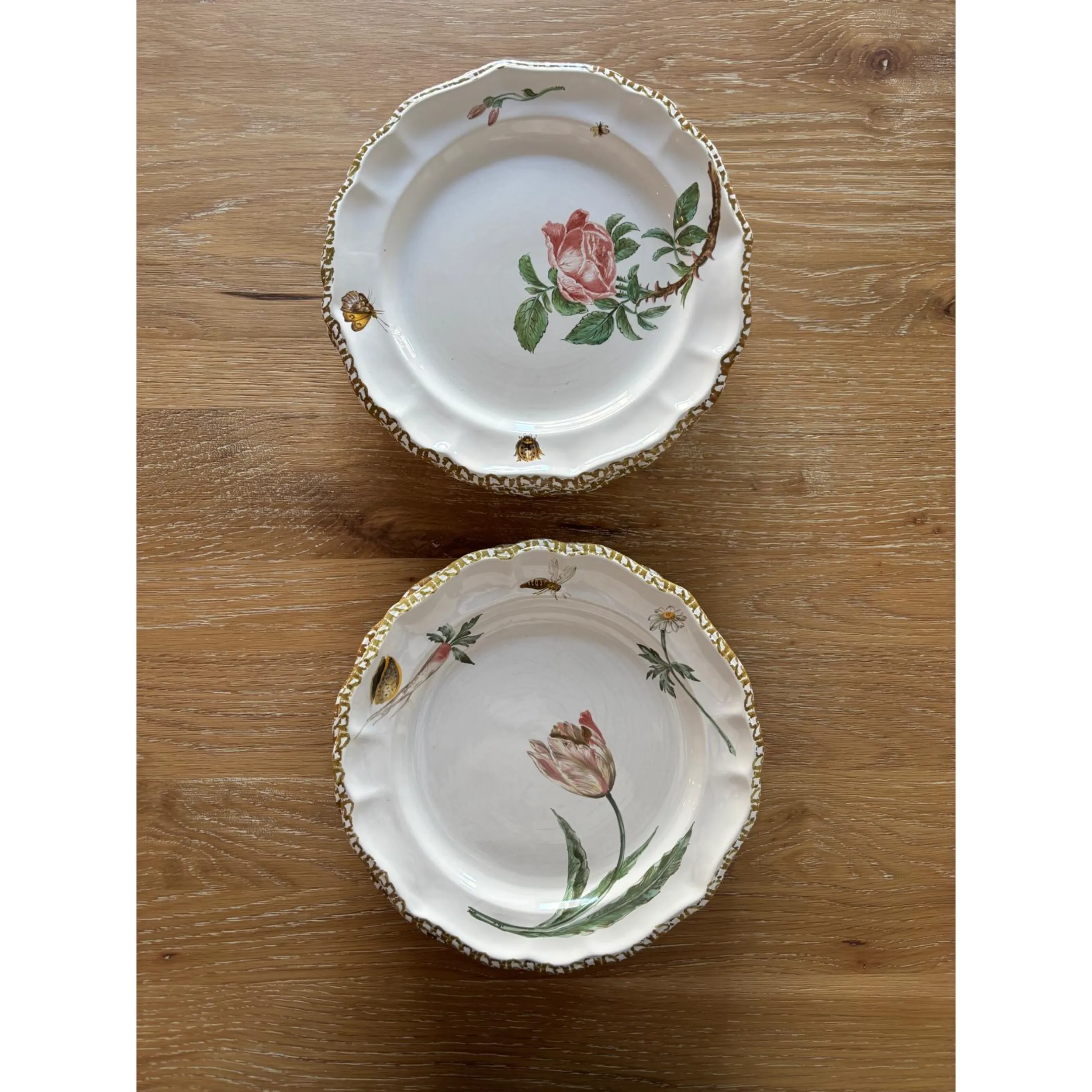 Vintage Nove Floral Plates