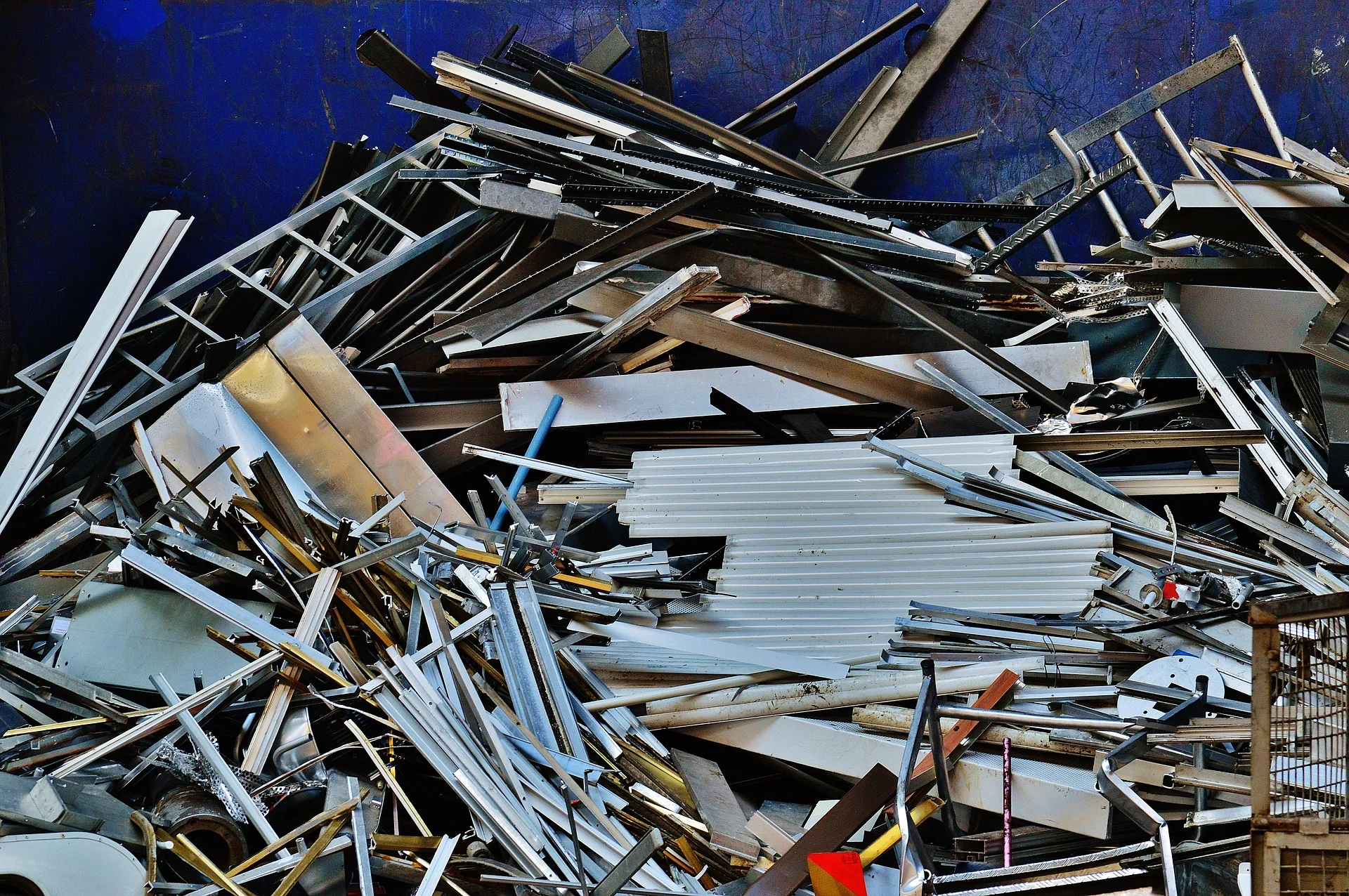 aluminium-1504155_1920.jpg