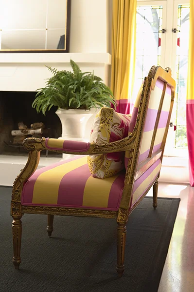 CMR2783776_livingrm2-01.jpg