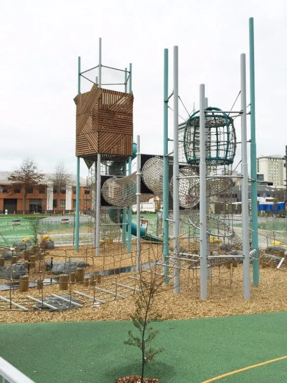 margaret-mahy-familiy-playground-berliner-08-585x780.jpg