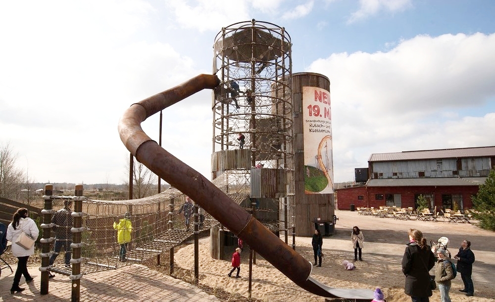 ©BerlinerSeilfabrik2016-KarlsKlettersilo-5.jpg