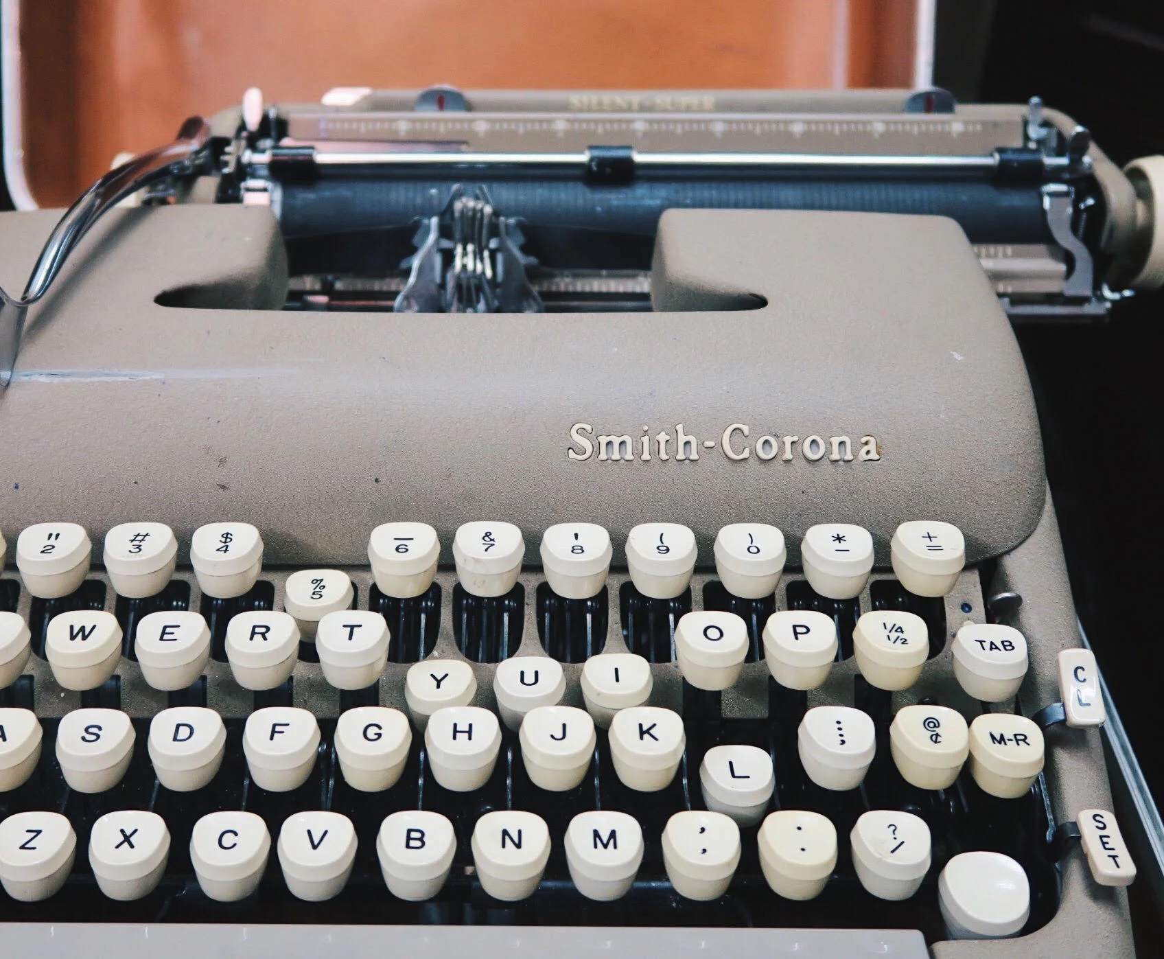 typewriter.jpg