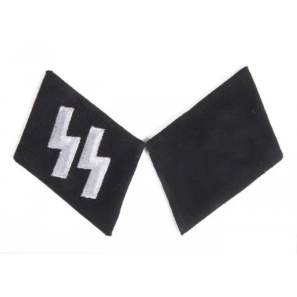 WWII GERMAN WAFFEN SS COLLAR TABS