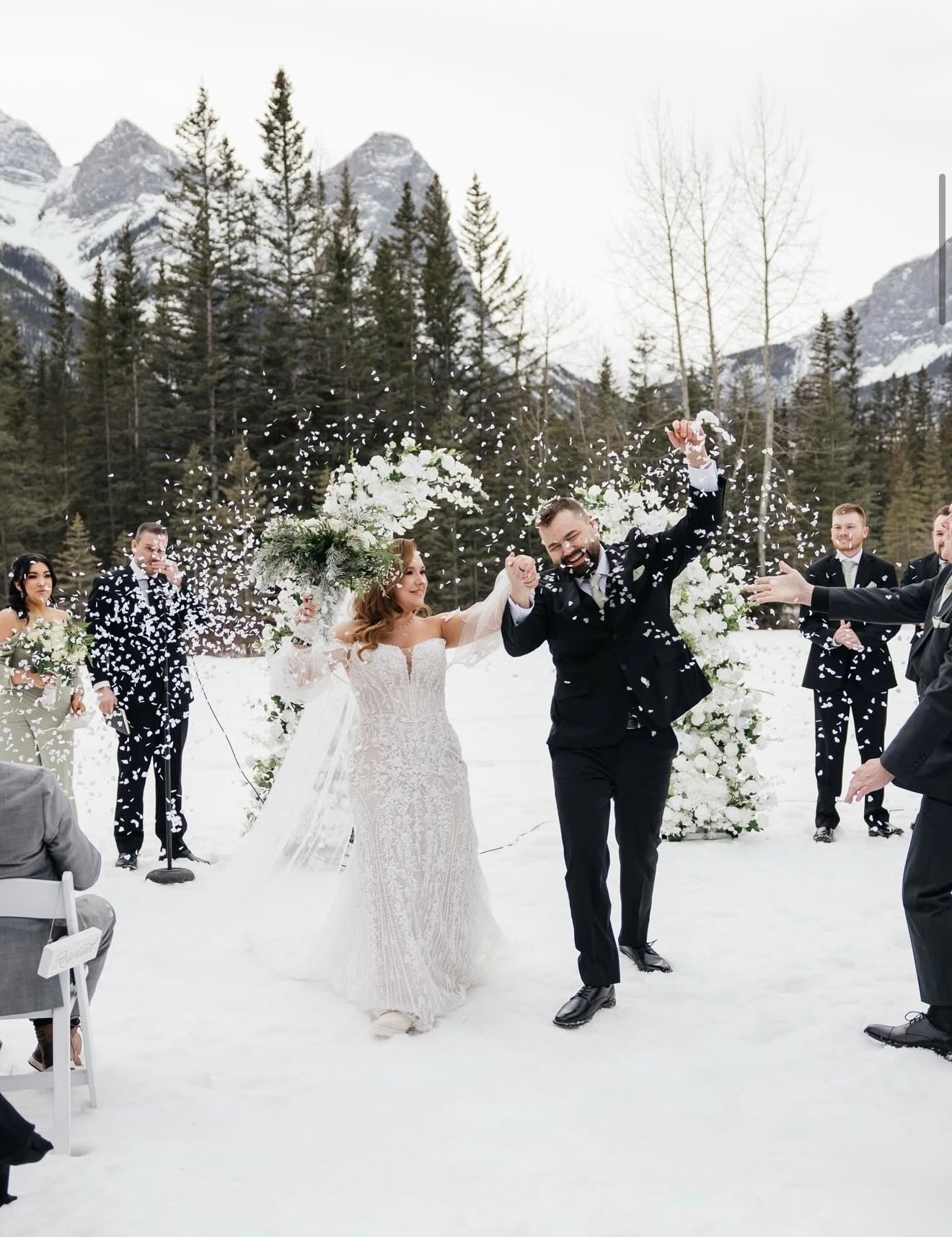 Our beautiful bride Victoria had the most dreamy winter wedding ever! Congratulations on your big day 🤍❄️

Victoria is wearing one of our private collection wedding dresses called Zoey Gwen! 

Photography: @sotnik_ph
Photography: @lakotii_photograph