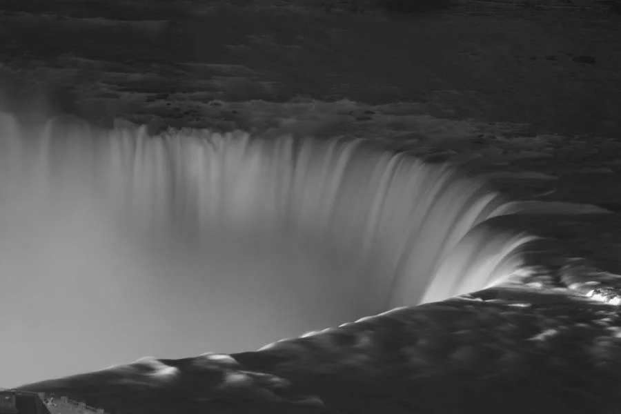 Niagara Falls PM SPR bw.jpg