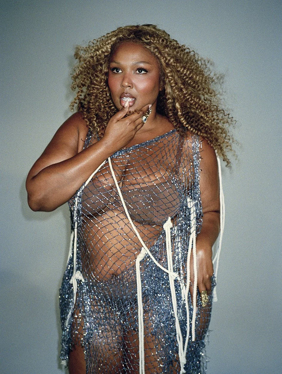 IG_Lizzo_Guardian_Saturday_000124670032.jpg