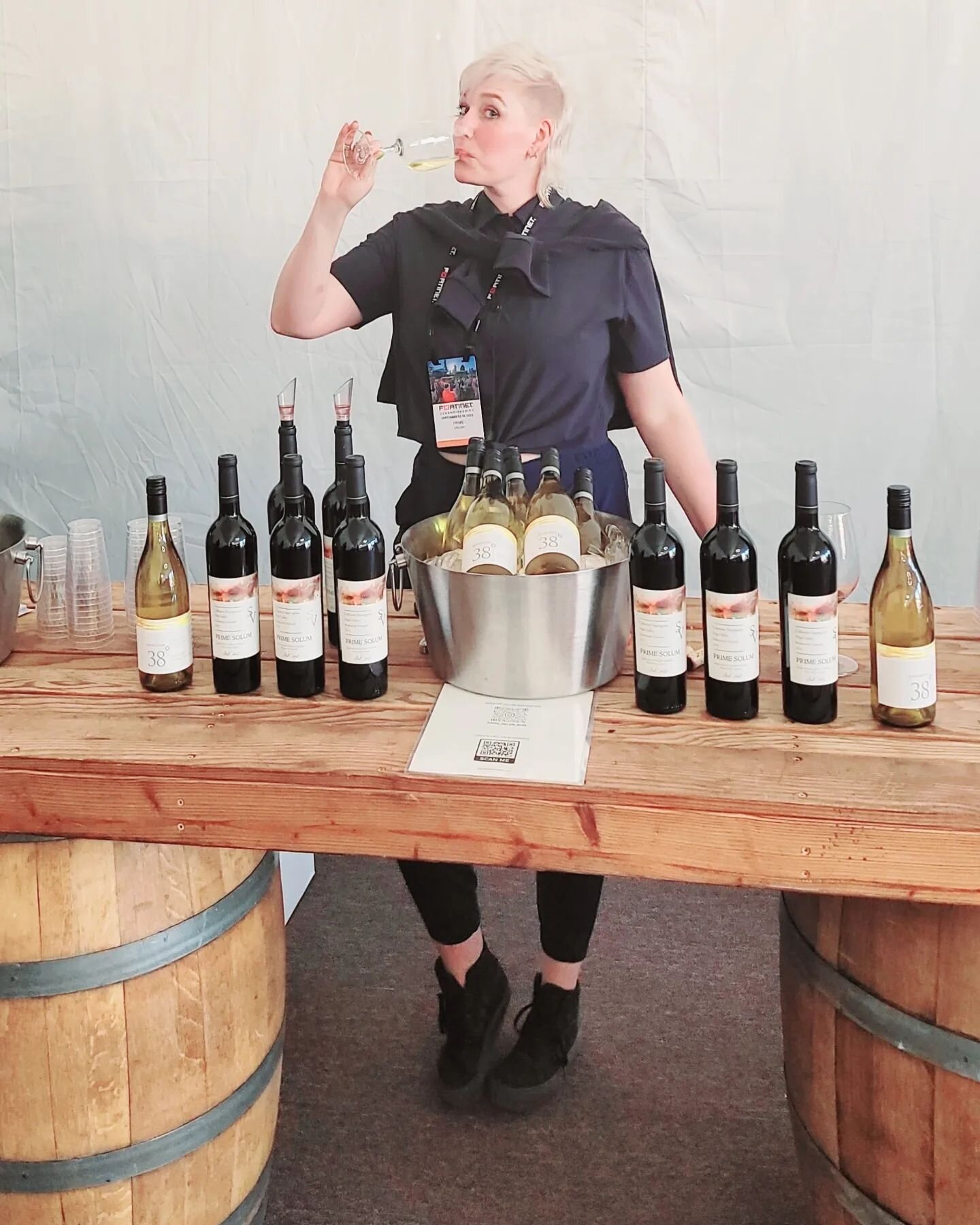 Thank you @fortinetchampionship for your amazing support of our local, family-owned business! We are so happy to have you in the neighborhood. 

#cheers #fortinet #silveradoresort #wine #winetasting #localbusiness #Napa