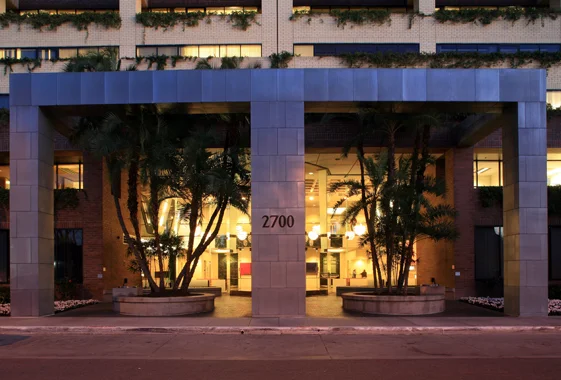 2700 Colorado