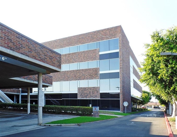 Tustin Executive Center