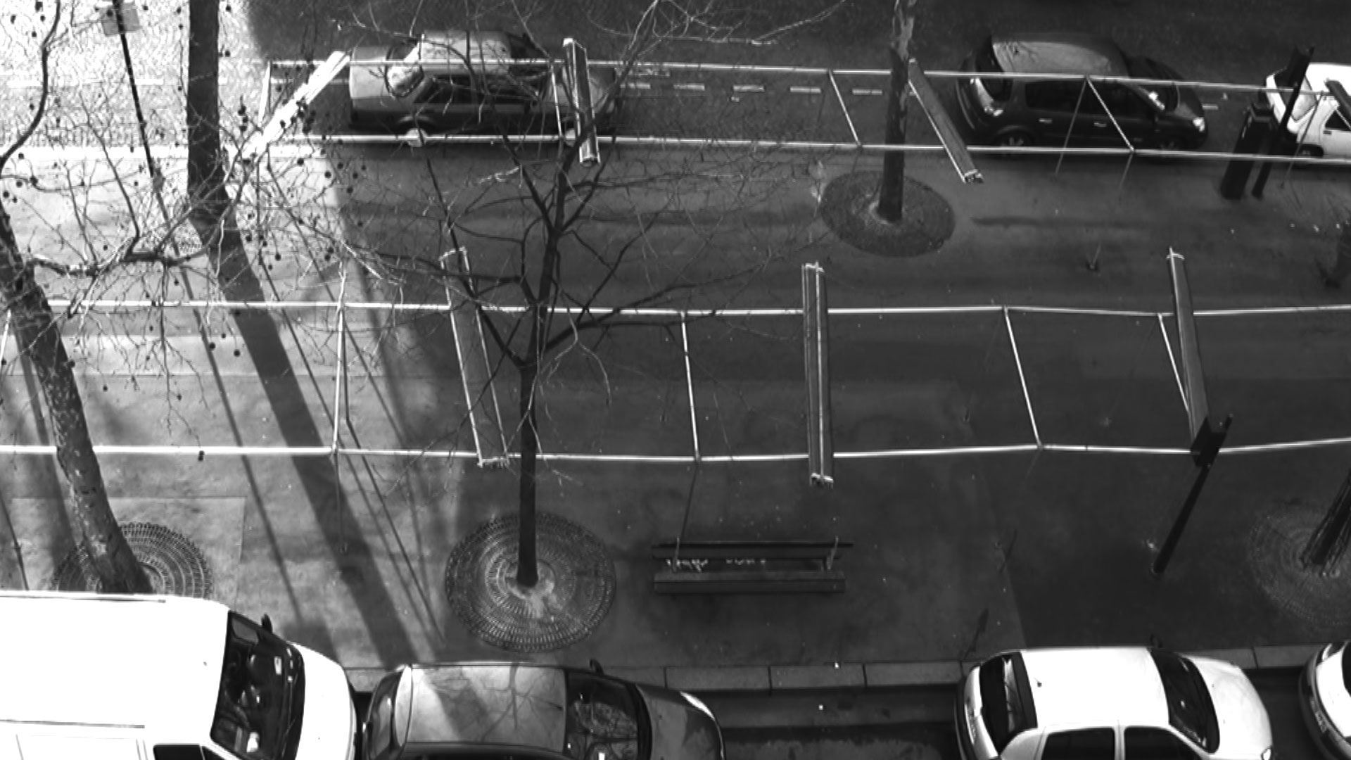 Les Psychanalystes et le Marché 2010-2015 l 3-channel video / audio installation Still from Part 1