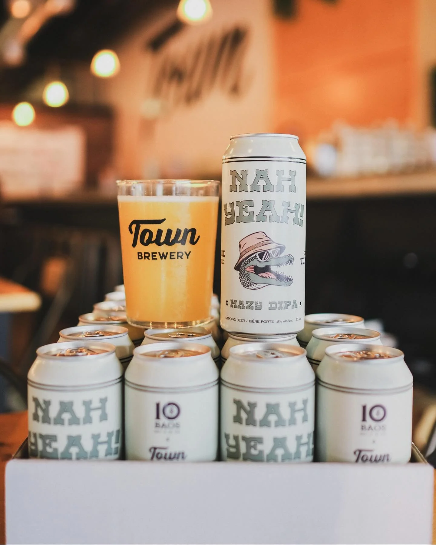 🍻 BAOS 10th ANNIVERSARY BREW #18 🍻
We first had @townbrewery on the pod in 2018, only two months after they opened their doors. And after literally talking about a collab for years, we finally did it for our 10th anni. 🎁
Jeff (@talmey1) and @get
