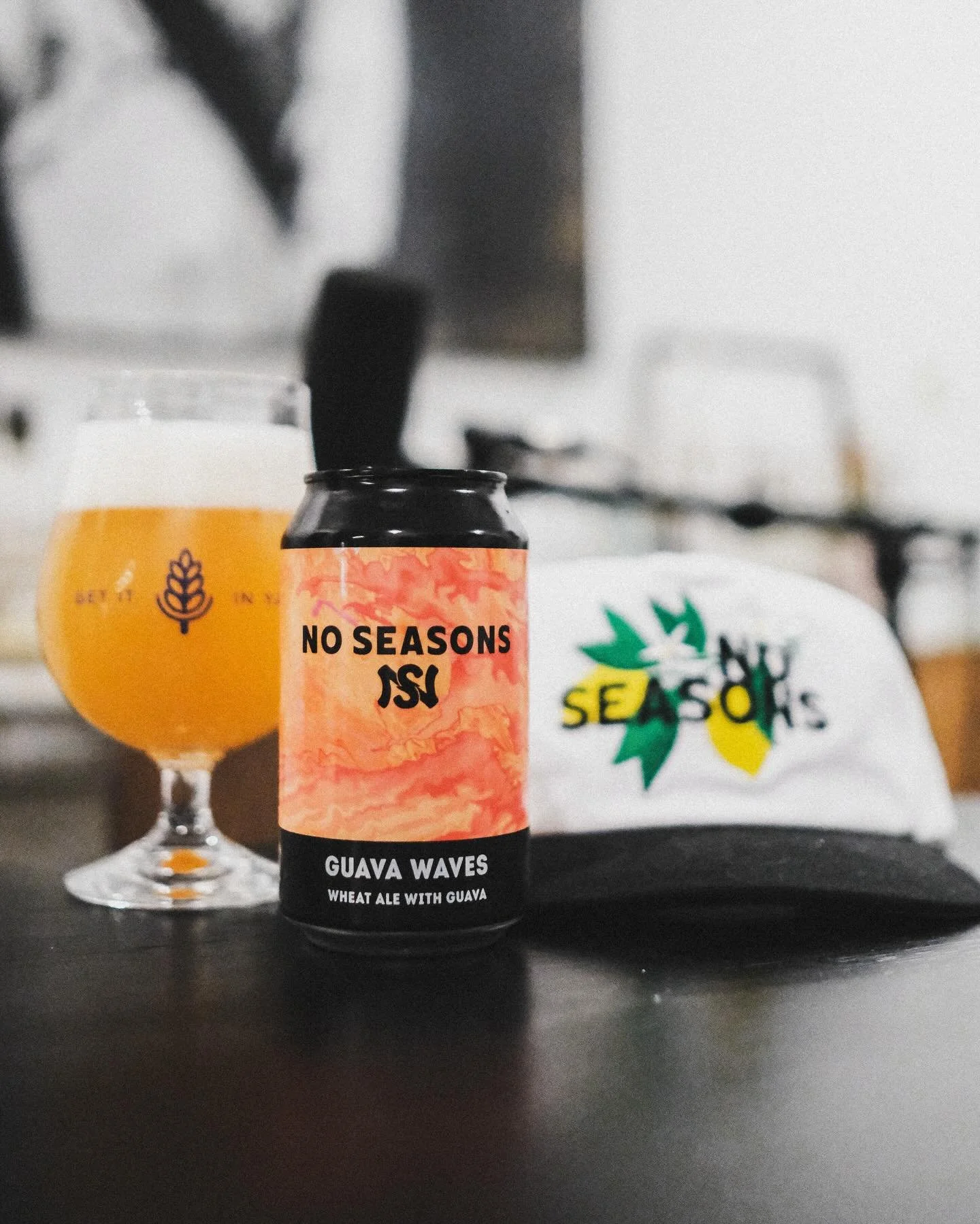 When we were in Tampa, FL for @tampabaybeerweek last March, we connected with Theo from Miami&rsquo;s gypsy brewer, @no_seasons_. Currently pouring out of @offsite.miami, they were listed as one of the 22 Best New Breweries of the year via @vinepair 