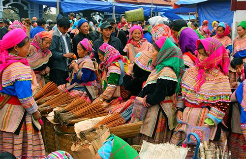 Bac-Ha-Market-Sapa.jpg