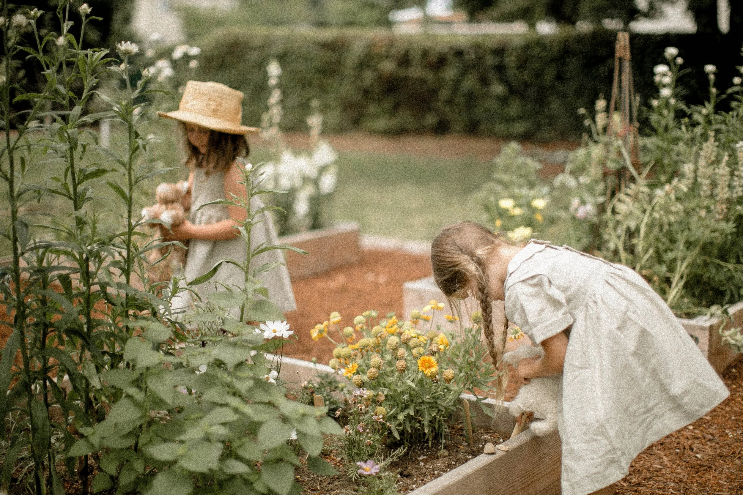 The Perfect Pair : Dress Meets Basket