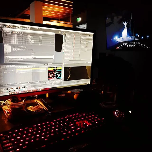 We're watching the @spacex #falconheavy #launch on-air while we keep animating, our control center wishes yours the best of luck!

#cinema4d #animation #3d #3danimation #space #spacex #launchpad #capecanaveral #falcon #falconheavylaunch #tminus