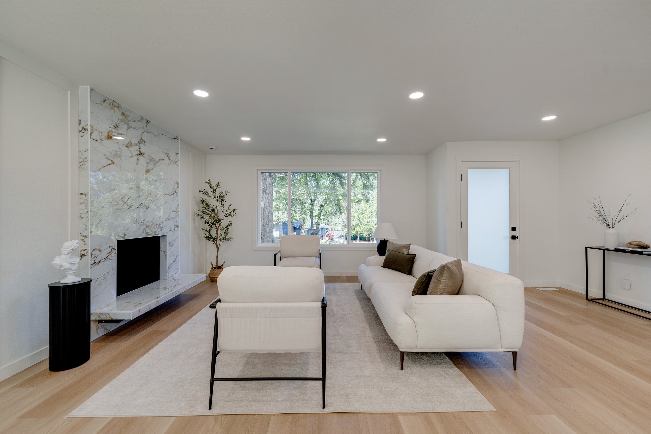 Interior Web-10.jpg