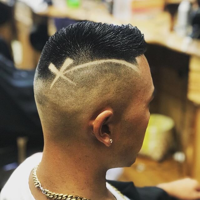 Fresh fade and design for our friend  @roy_dy #fresh #fade #design #goldcoast #surfersparadise #barberlife #barbers