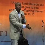 Dr Ray Speaking.jpg