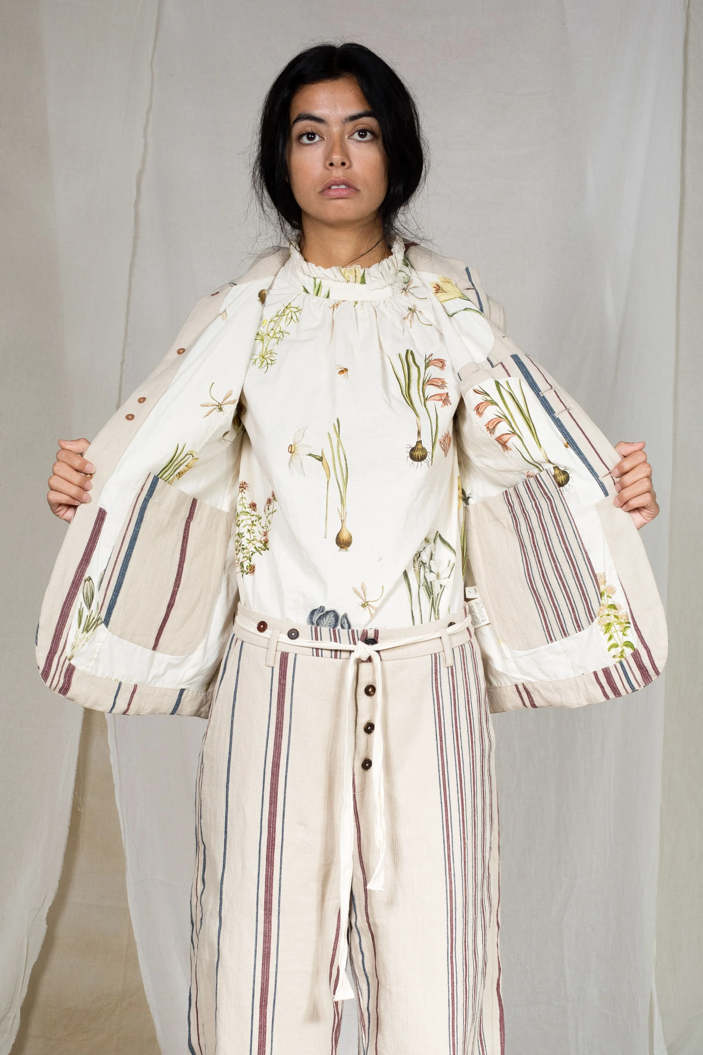 AM - SS2022 - LOOKBOOK WOMEN-10.jpg