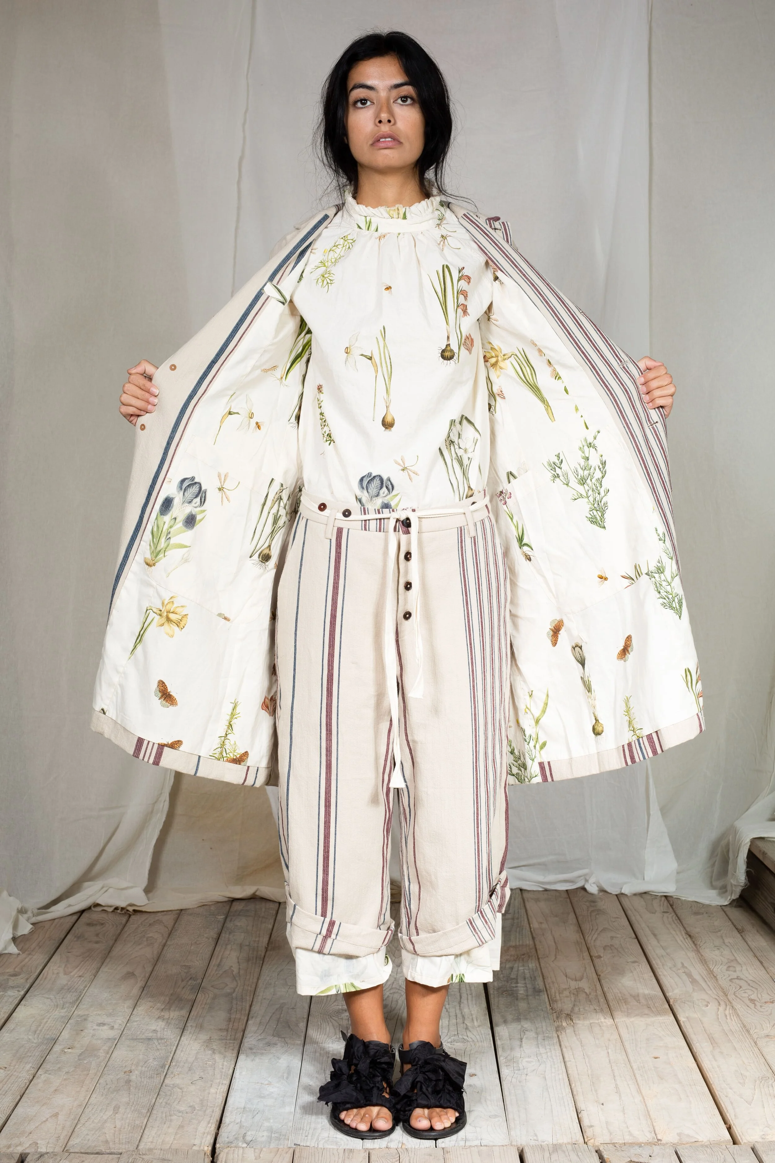 AM - SS2022 - LOOKBOOK WOMEN-31.jpg