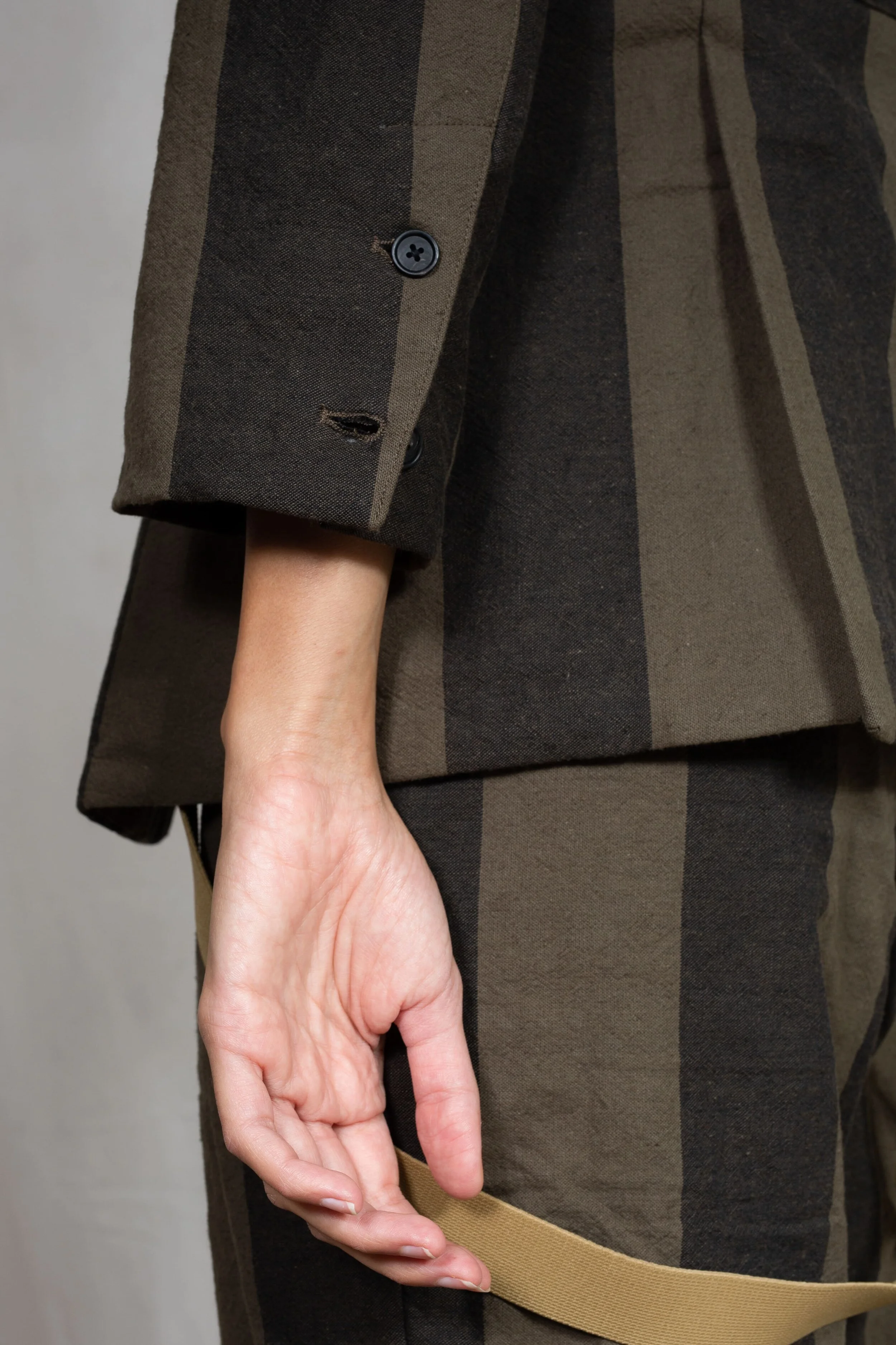 AM - SS2022 - LOOKBOOK WOMEN-129.jpg