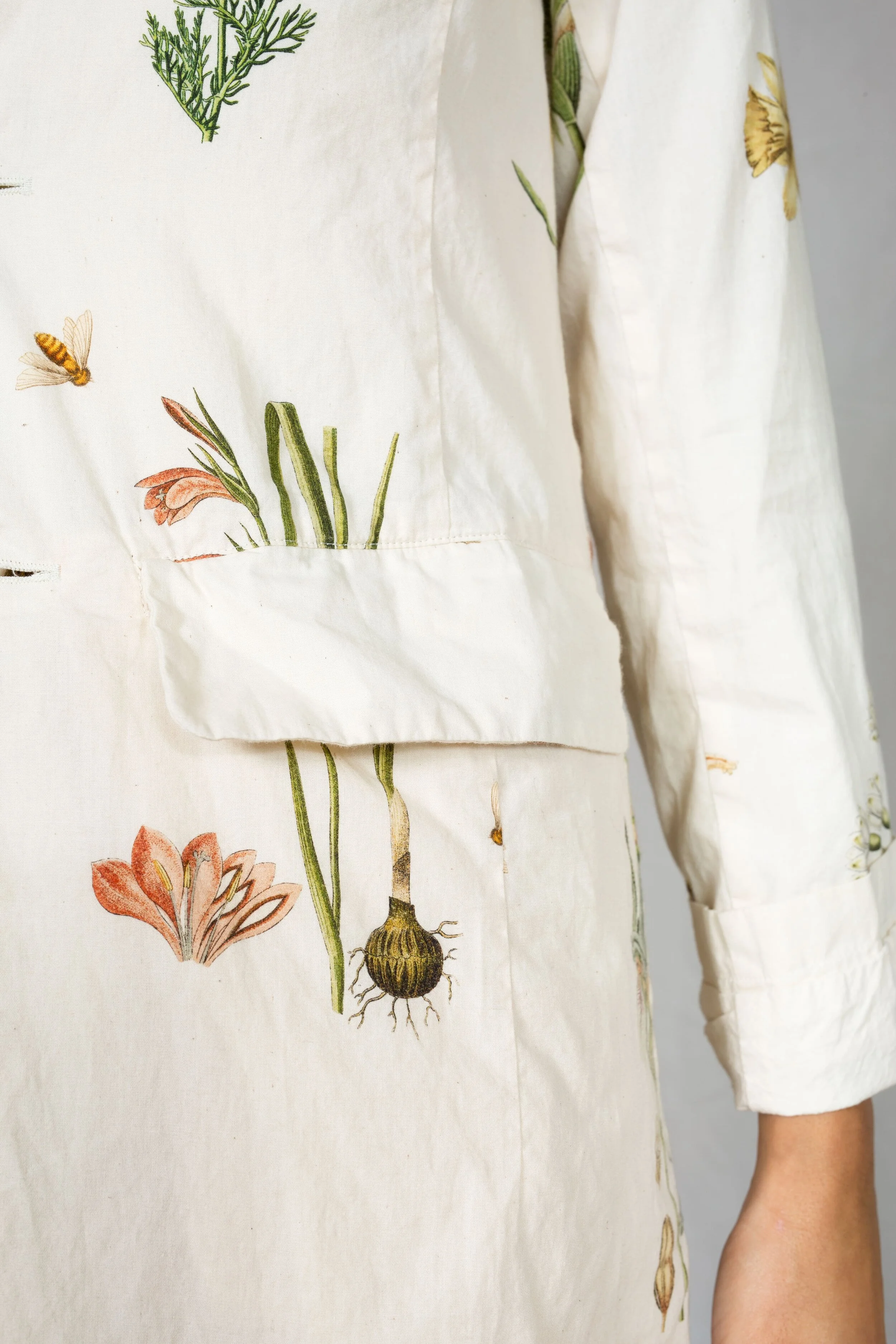 AM - SS2022 - LOOKBOOK WOMEN-241.jpg