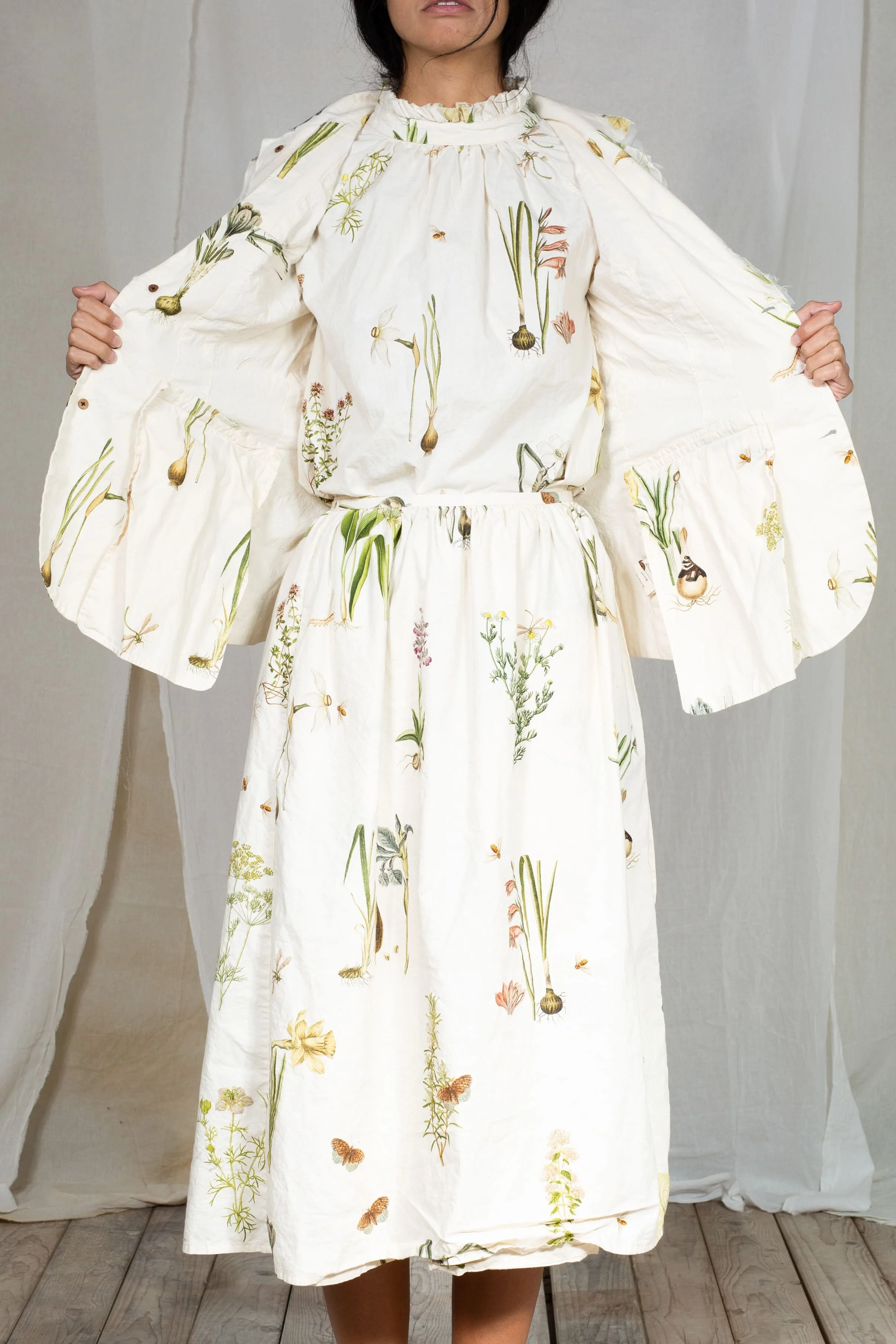 AM - SS2022 - LOOKBOOK WOMEN-251.jpg