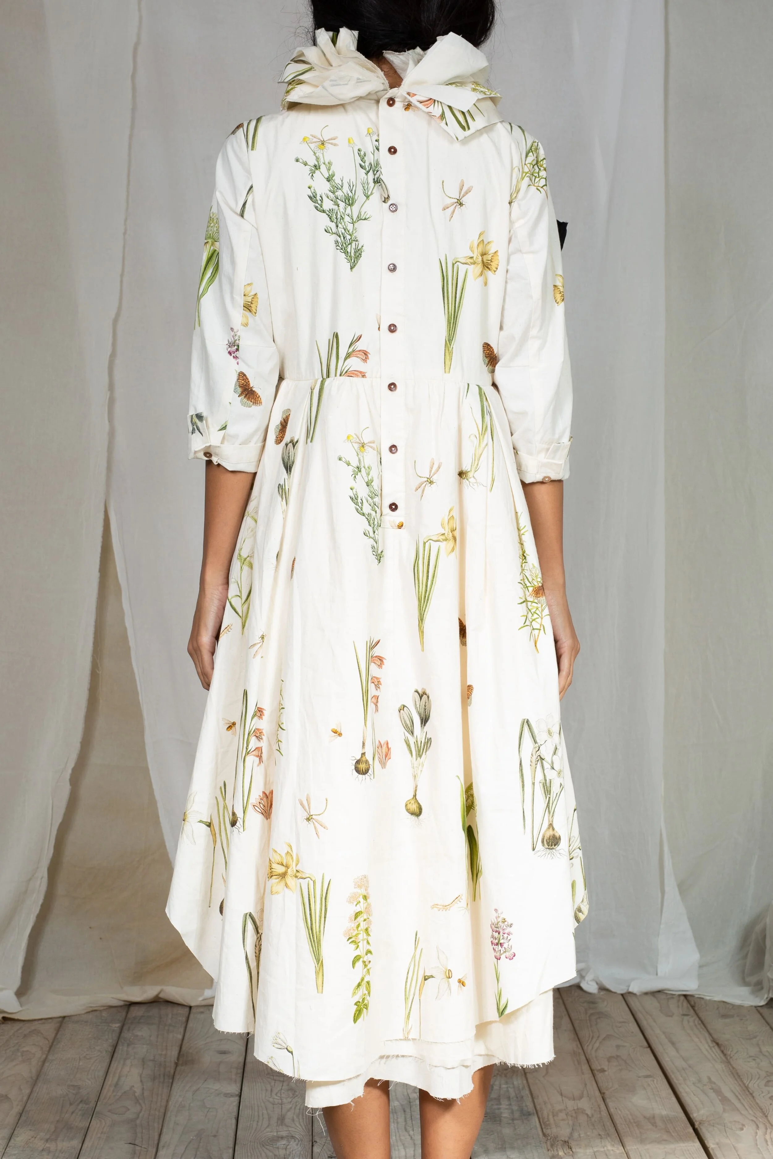 AM - SS2022 - LOOKBOOK WOMEN-299.jpg