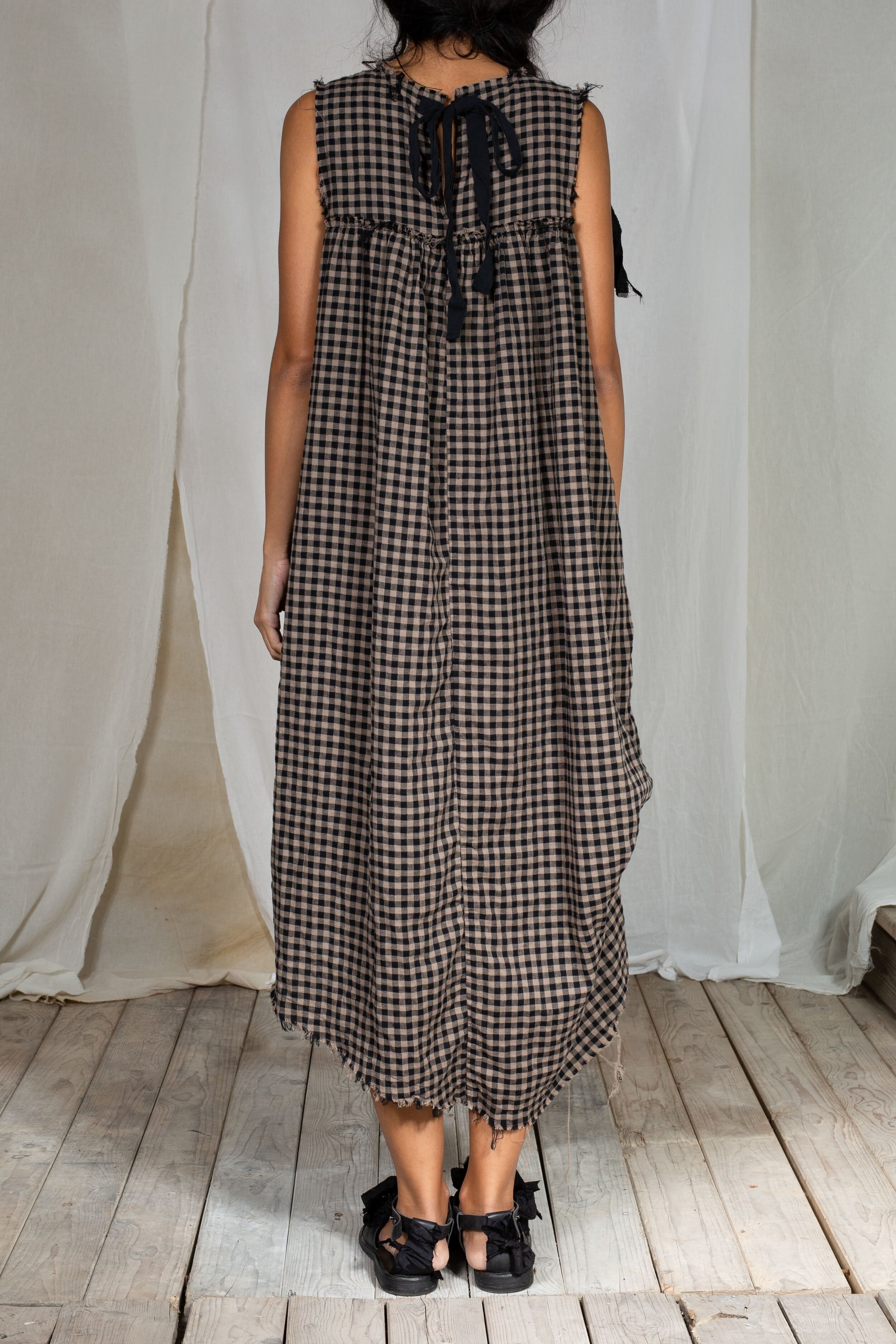 AM - SS2022 - LOOKBOOK WOMEN-349.jpg