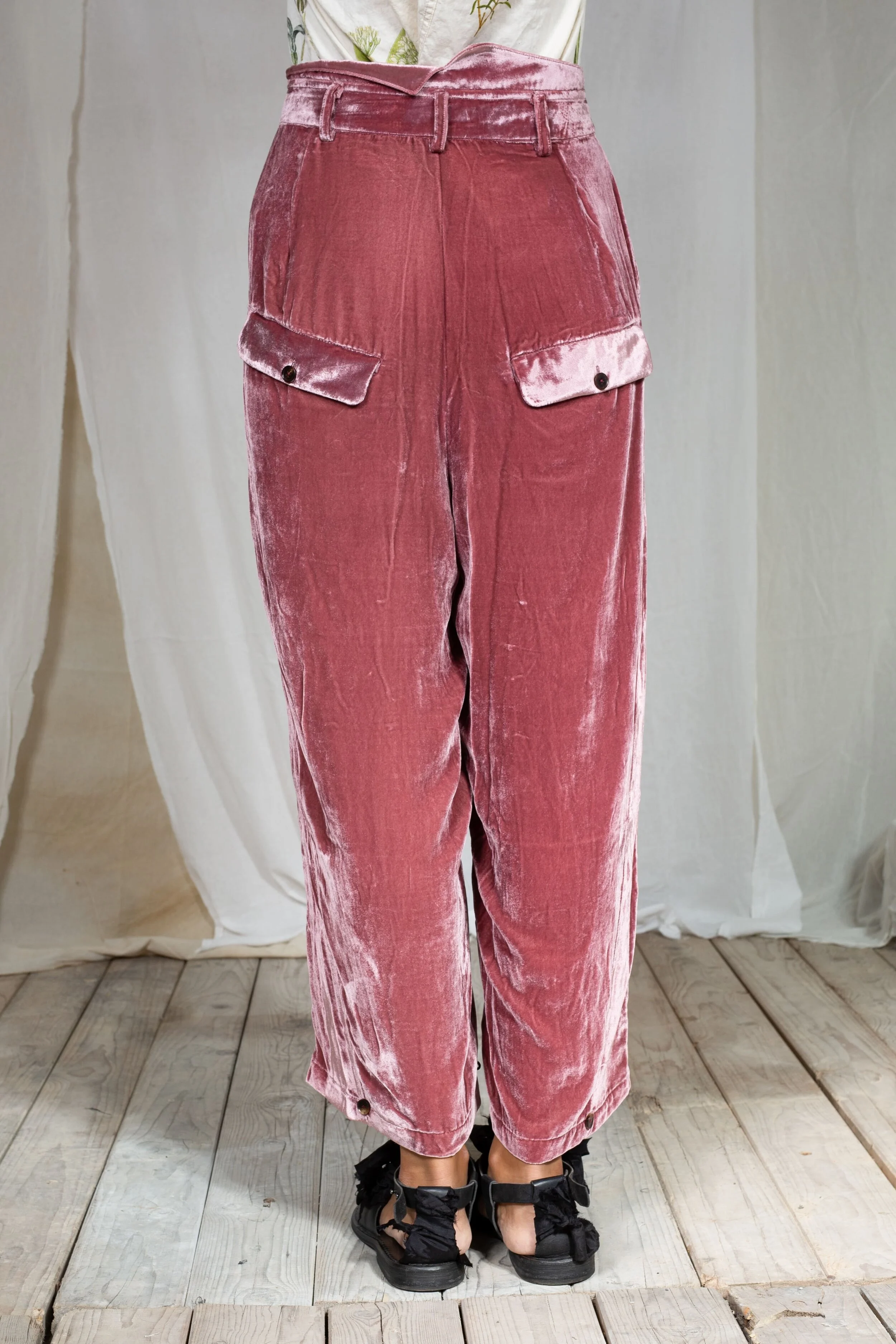 AM - SS2022 - LOOKBOOK WOMEN-530.jpg