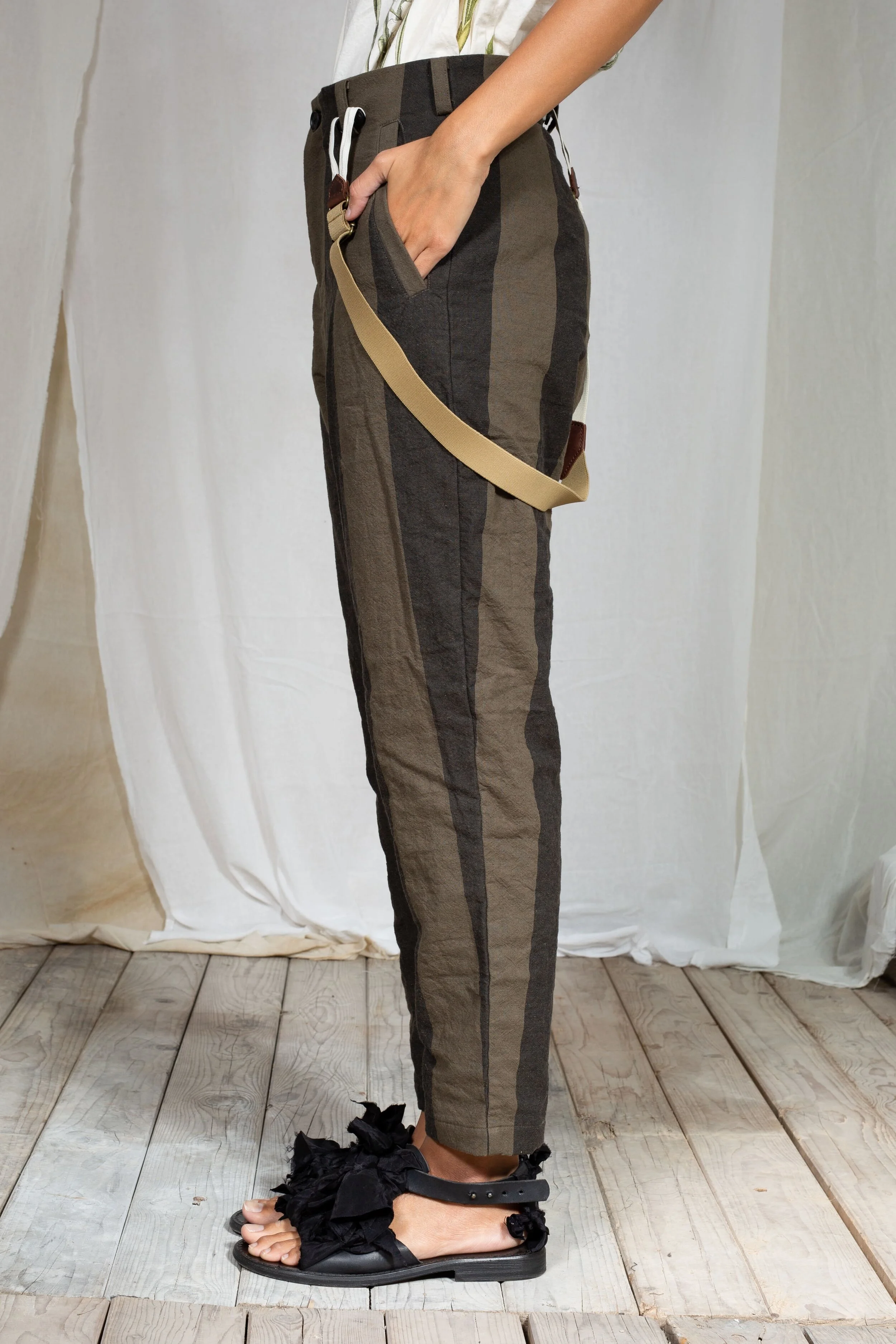 AM - SS2022 - LOOKBOOK WOMEN-134.jpg