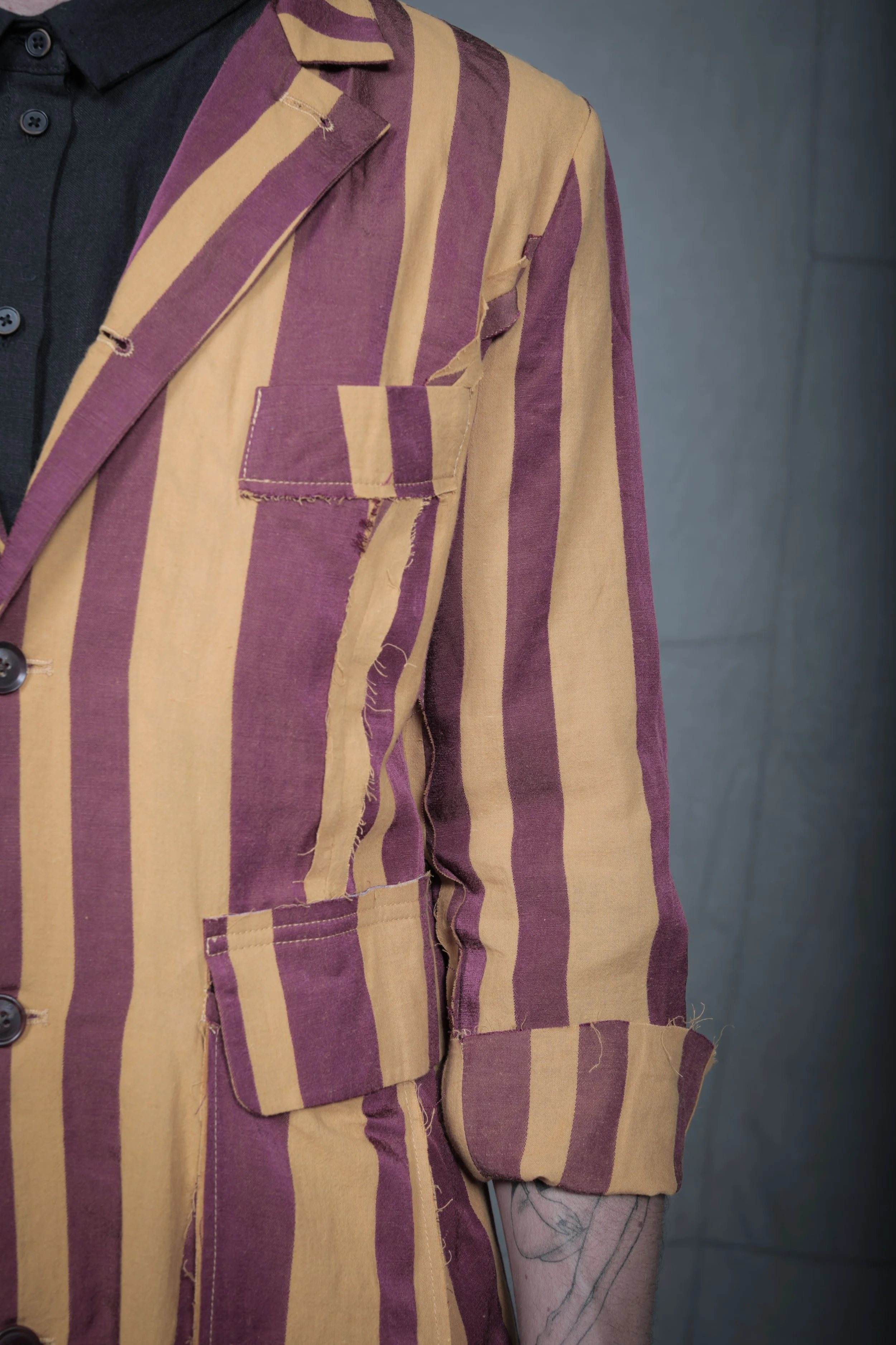 AM - SS2023 - MENS LOOKBOOK-131.jpg