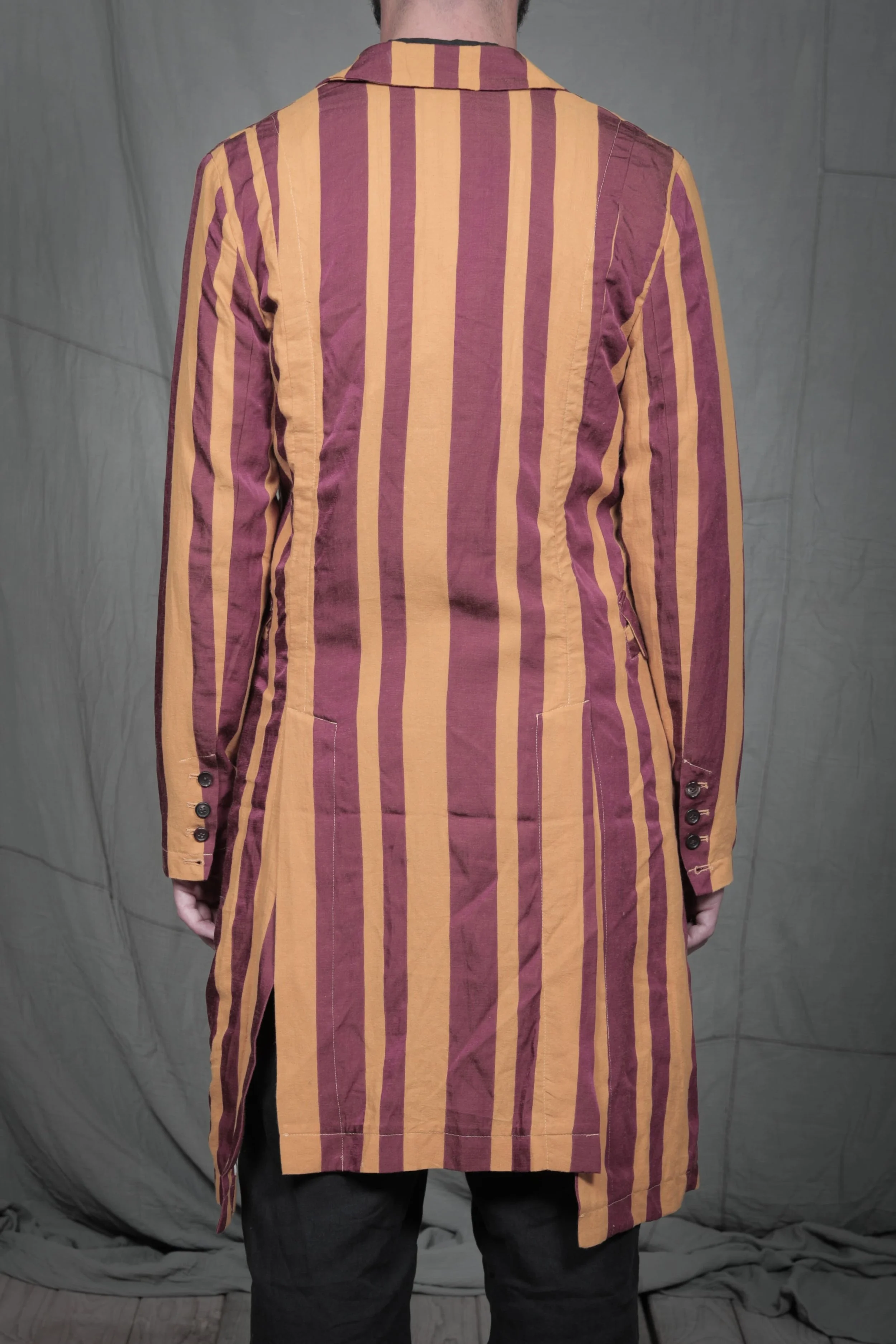 AM - SS2023 - MENS LOOKBOOK-142.jpg