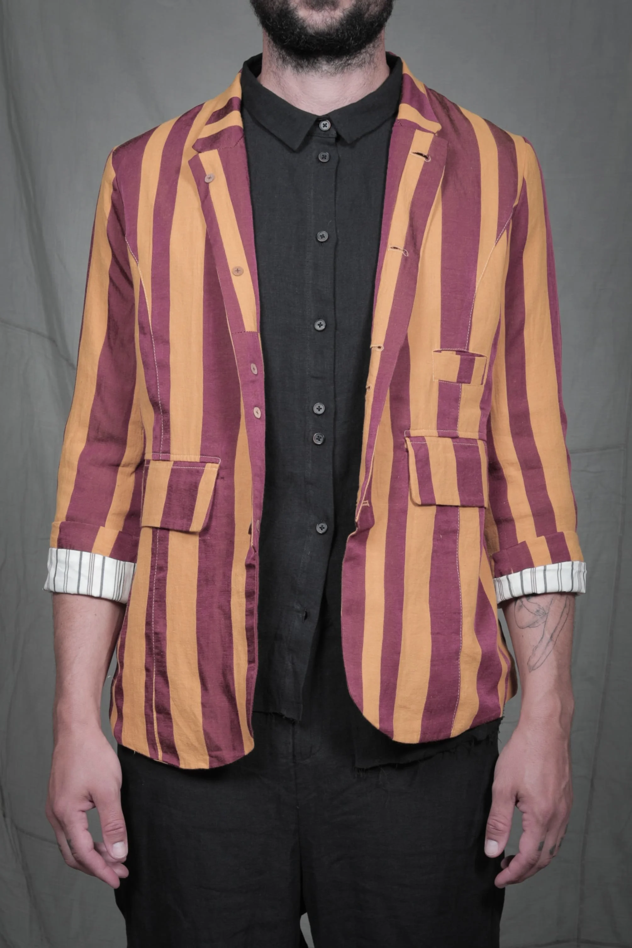AM - SS2023 - MENS LOOKBOOK-157.jpg