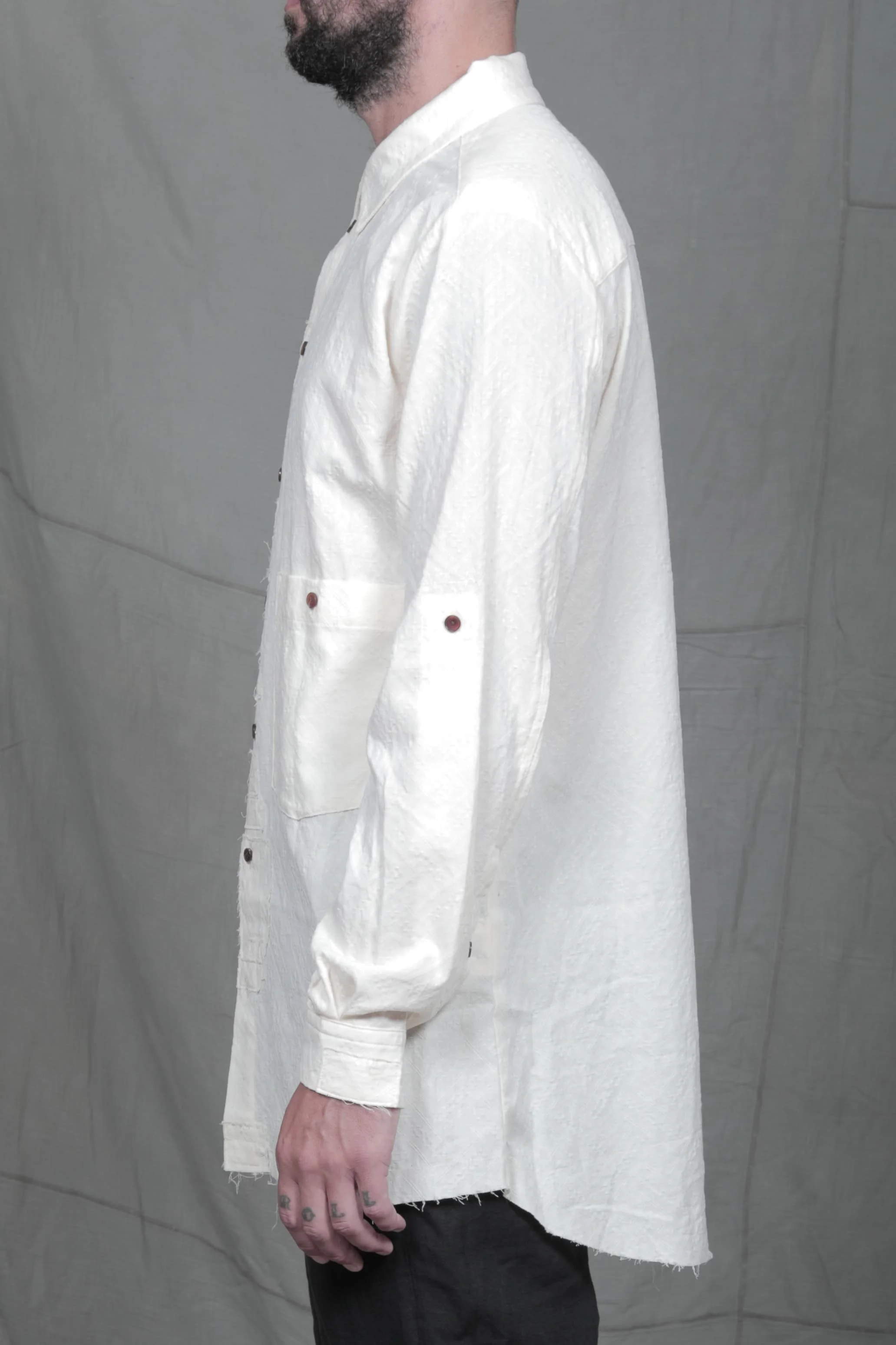 AM - SS2023 - MENS LOOKBOOK-32.jpg