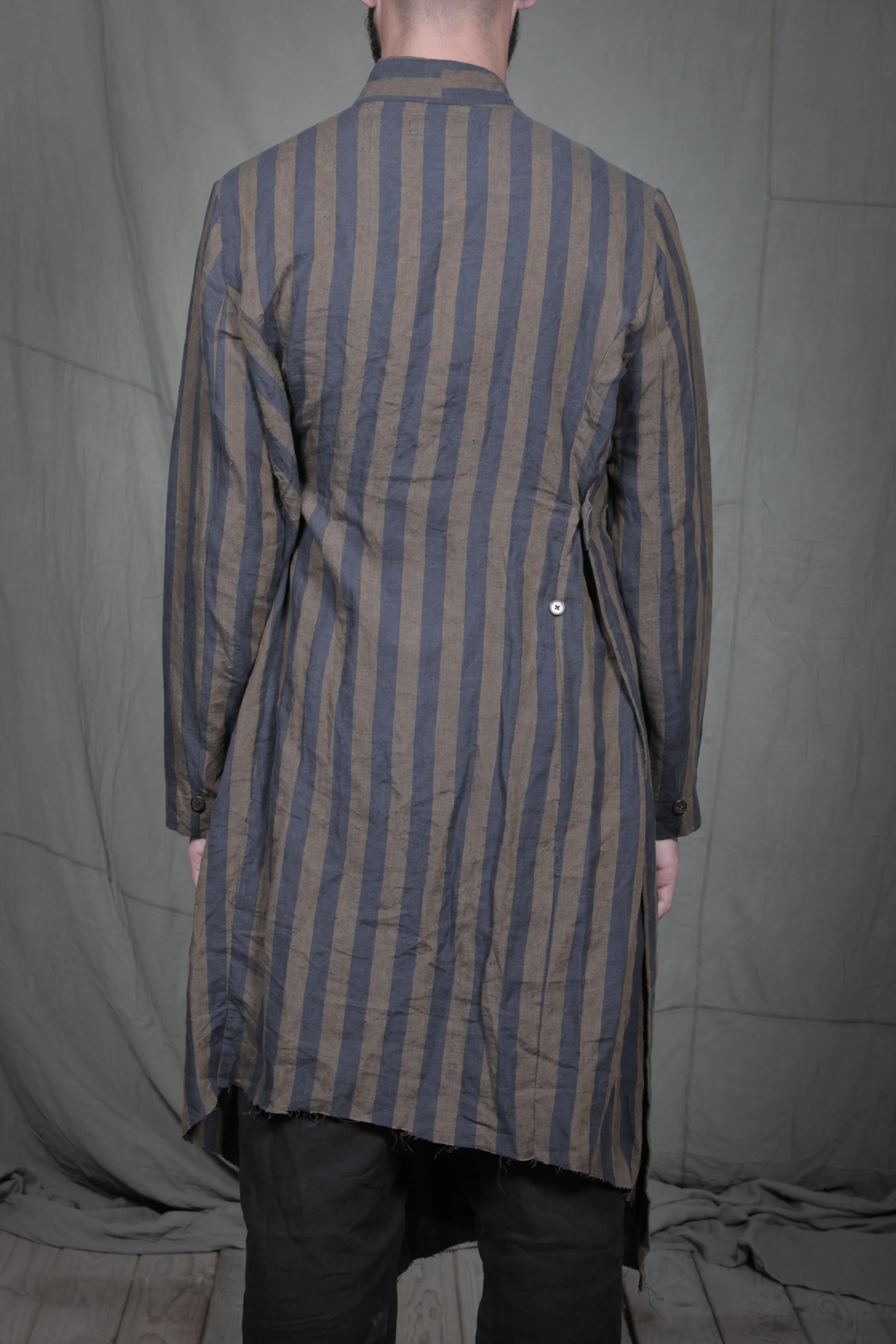AM - SS2023 - MENS LOOKBOOK-78.jpg