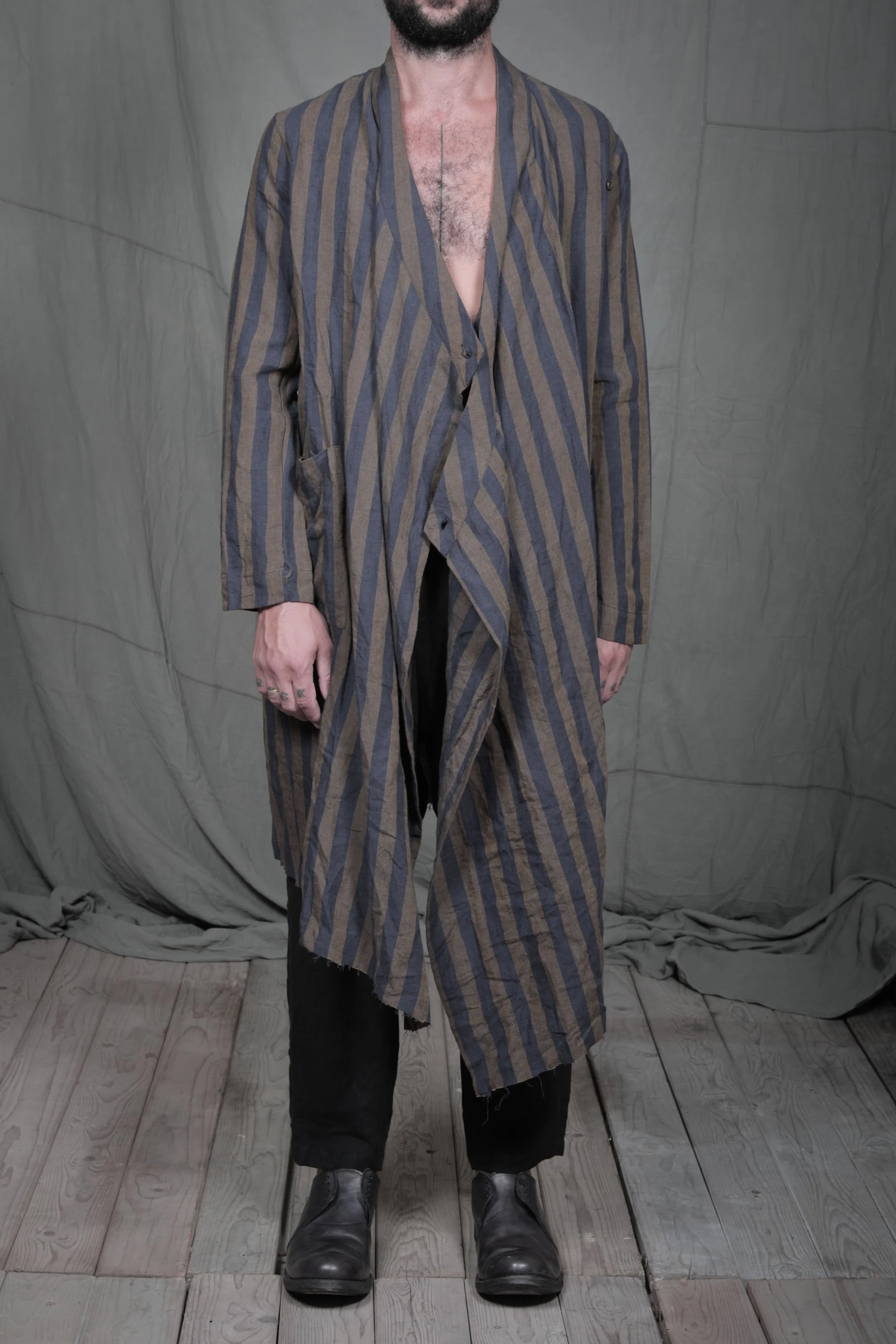 AM - SS2023 - MENS LOOKBOOK-83.jpg